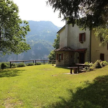 In Cison With Mountain Views Cison di Valmarino
